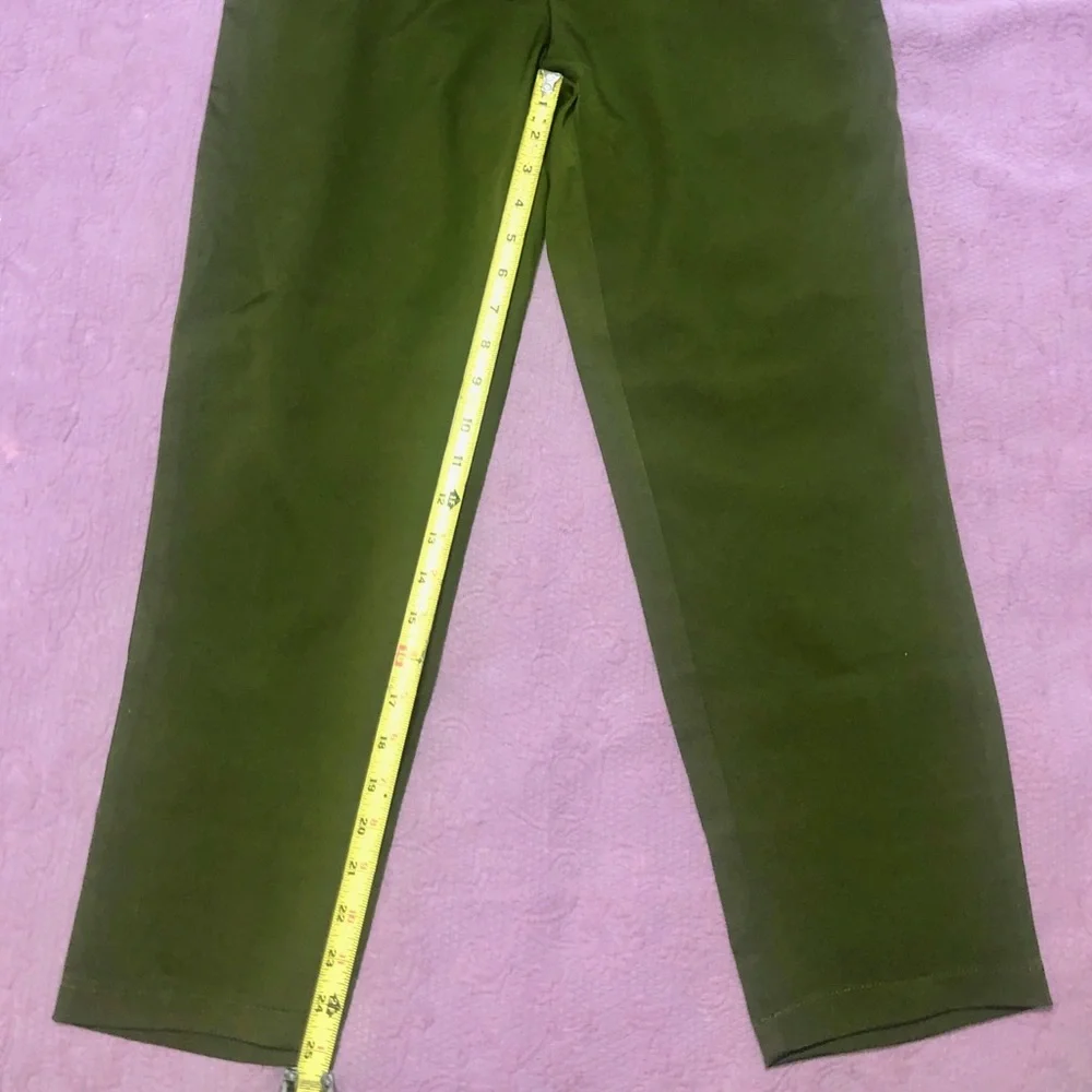 Adorable Dressy Pants 💚 - Picture 10 of 10